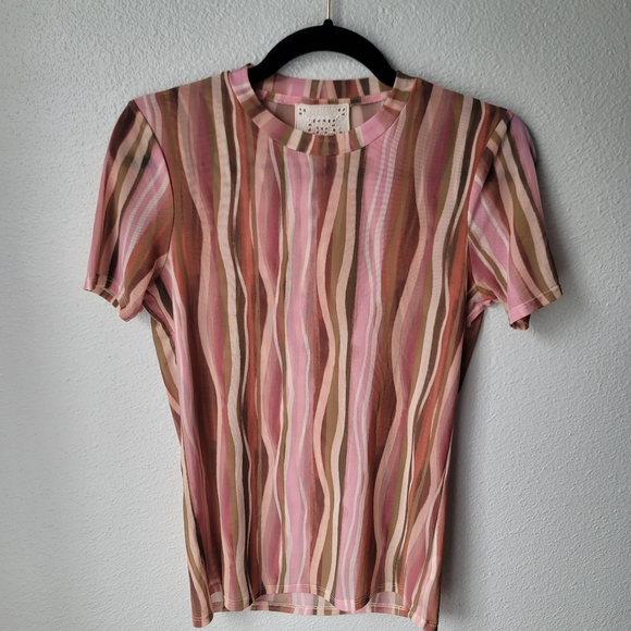 Johnny Was Pink and Brown Wave Pattern Tee - Picture 2 of 7